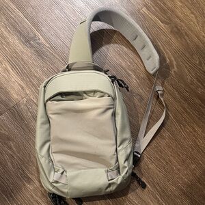 Urban Ghost 10L Sling Bag